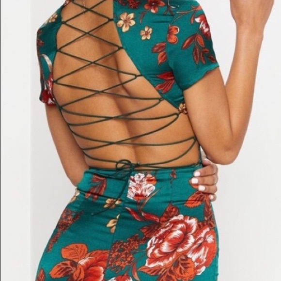 Emerald tie back dress - Picture 4 of 4